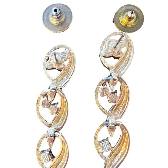 Vintage Women's Gold Tone Crystal Dangle Earrings - Picture 5 of 6